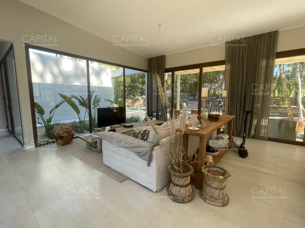 Excelente casa moderna en venta en Reserva Montoya