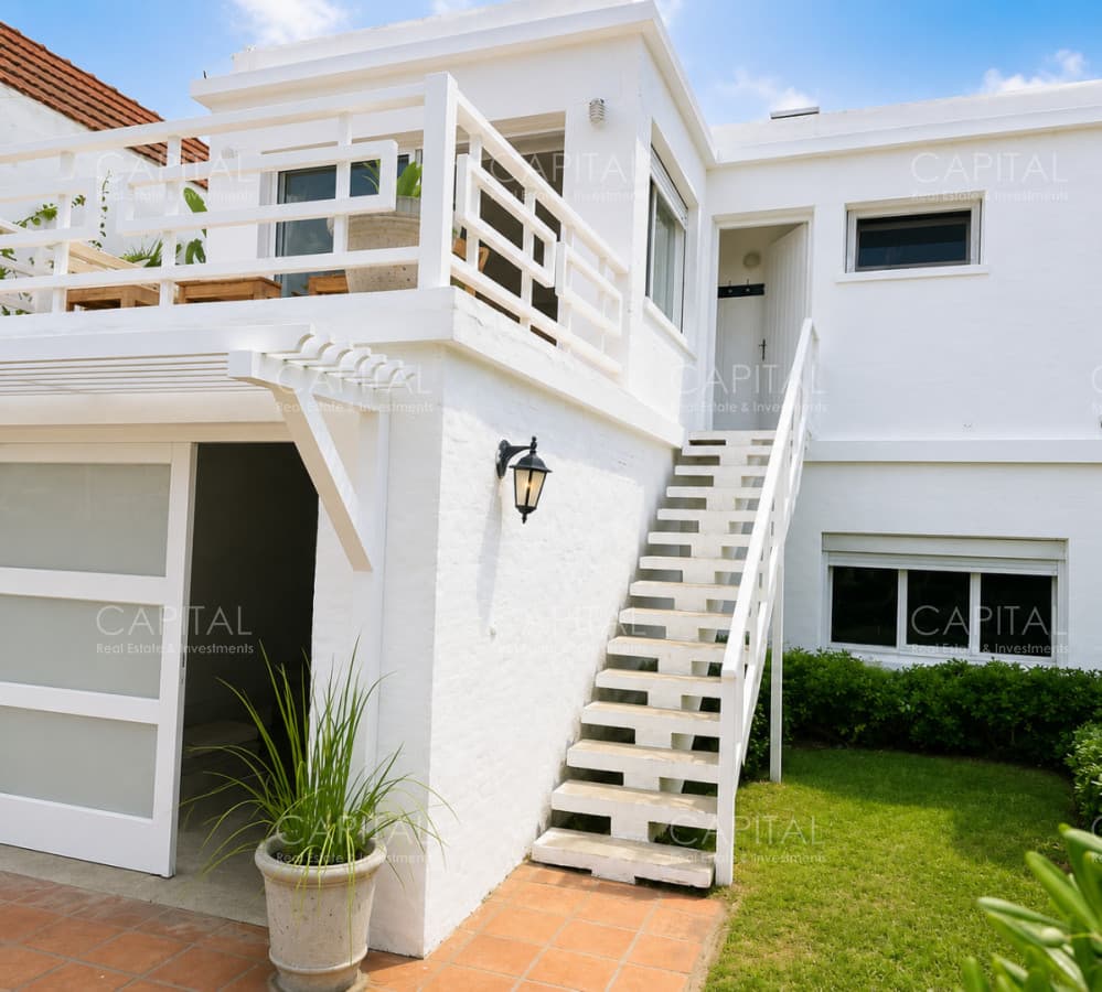 Casa en venta y alquiler en La Barra de la ruta al mar