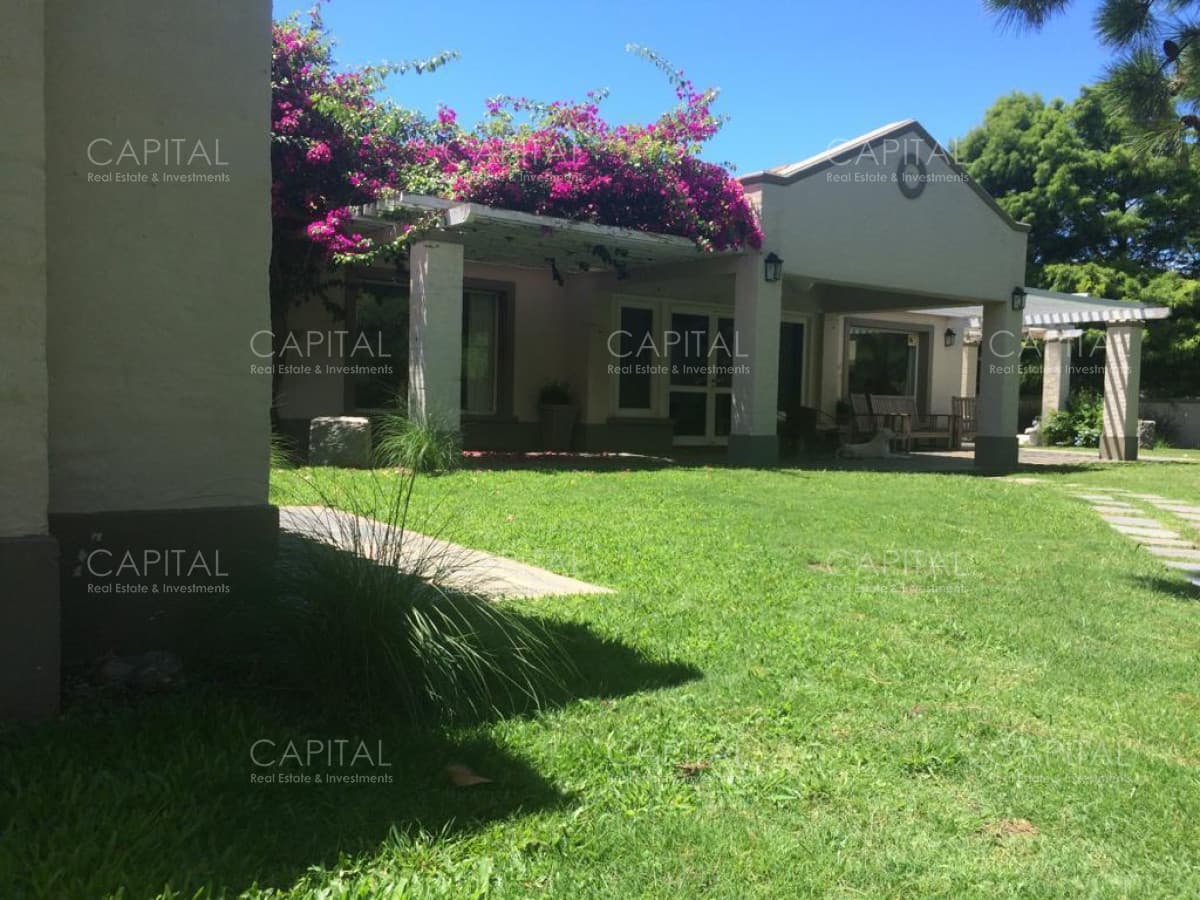 Casa de tres dormitorios en venta, Punta del Este