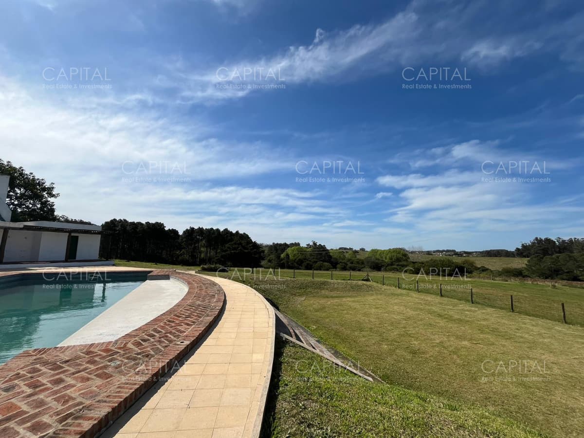 Casa de campo en Ruta 104 Manantiales con piscina a pocos kms del mar