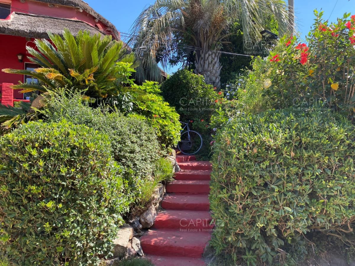 Casa en Venta en Playa Manantiales de Tres Dormitorios