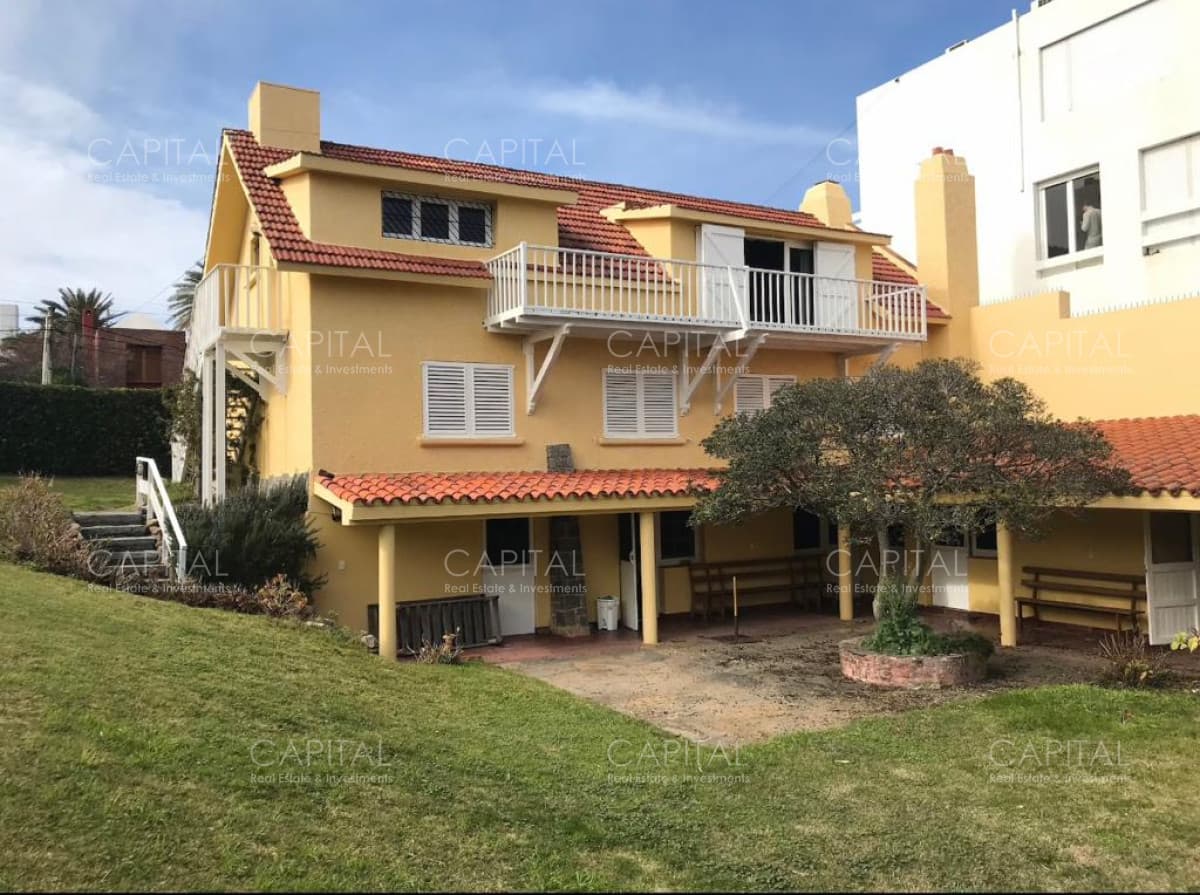 Alquiler temporario de gran casa en zona Faro, Península de Punta del Este