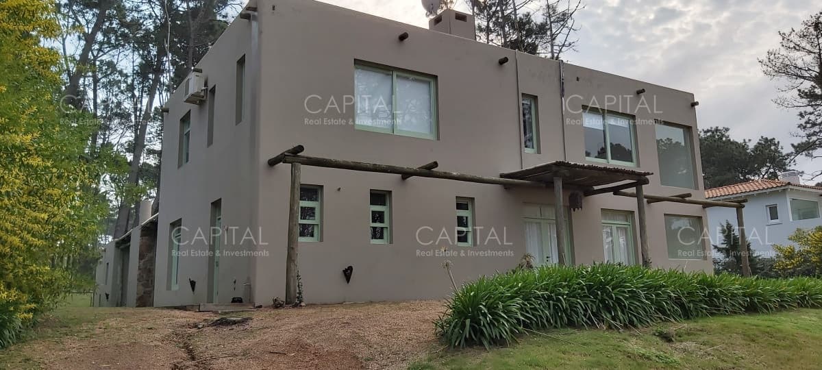 Casa en Laguna Blanca Punta del Este en venta