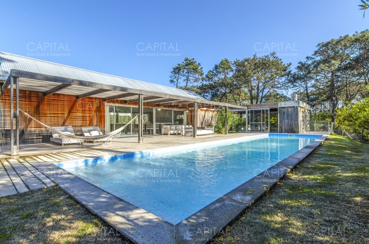Pinar del Faro Casa en Jose Ignacio Cinco Dormitorios en suite + Dependencia