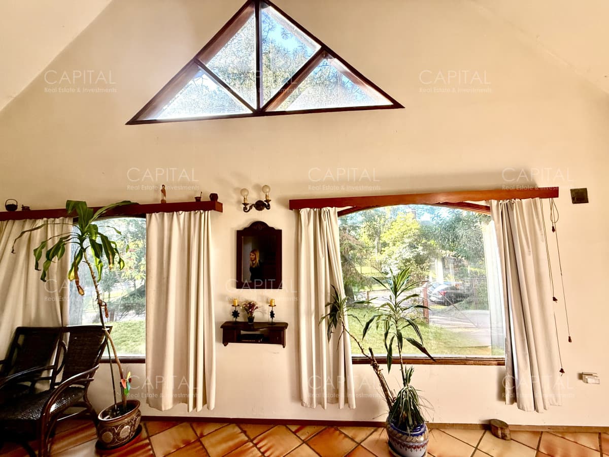 Casa a la venta en Pinares de 3 dormitorios