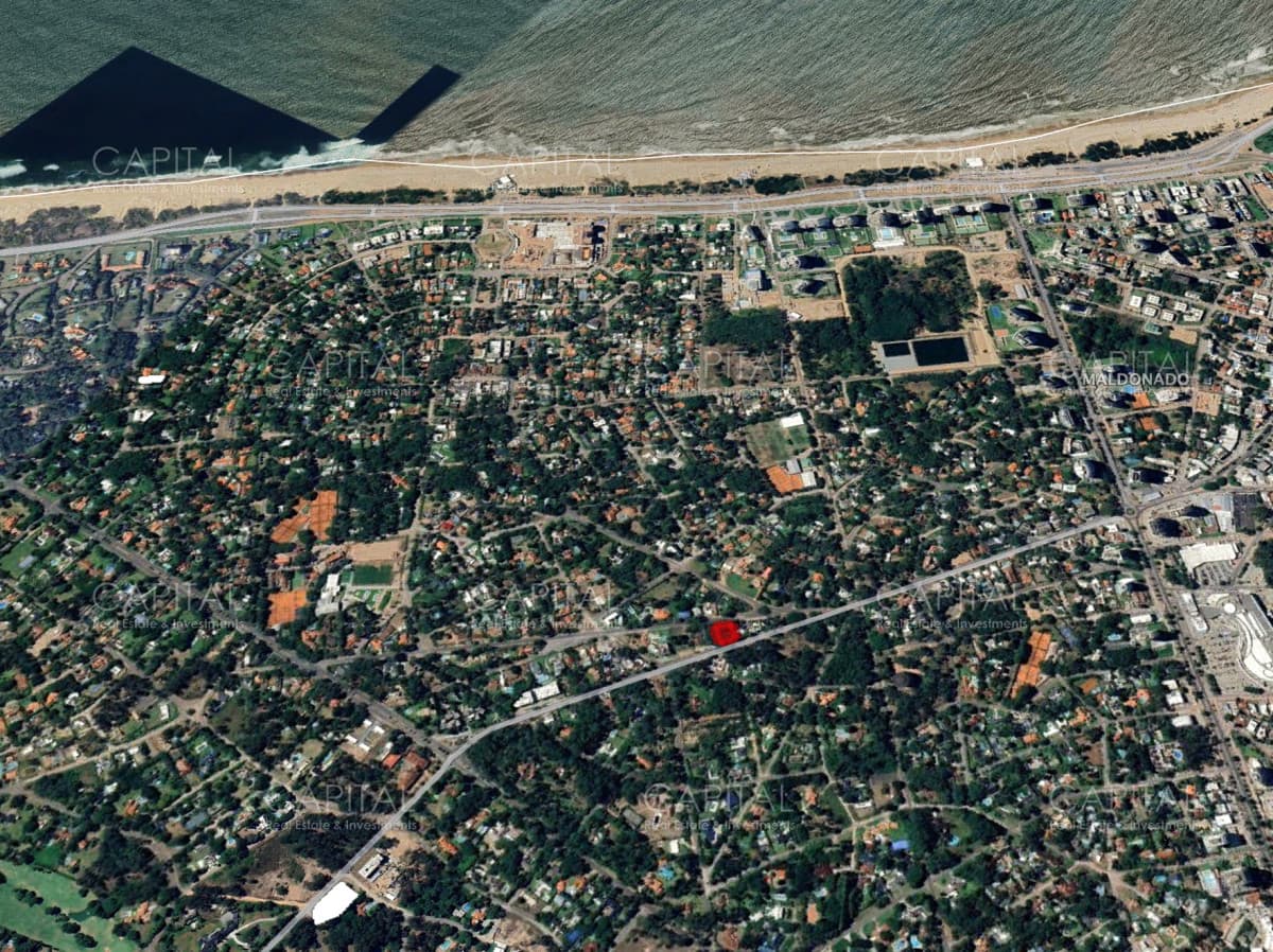 Terreno en Venta Sobre  Av. Pedragosa Sierra