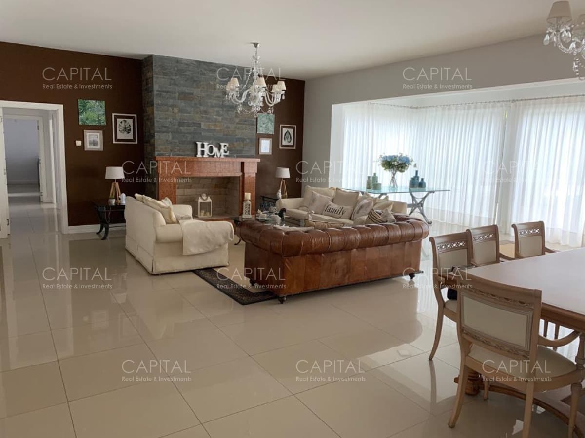 Espectacular casa de 4 Dormitorios con todas las comodidades- Venta