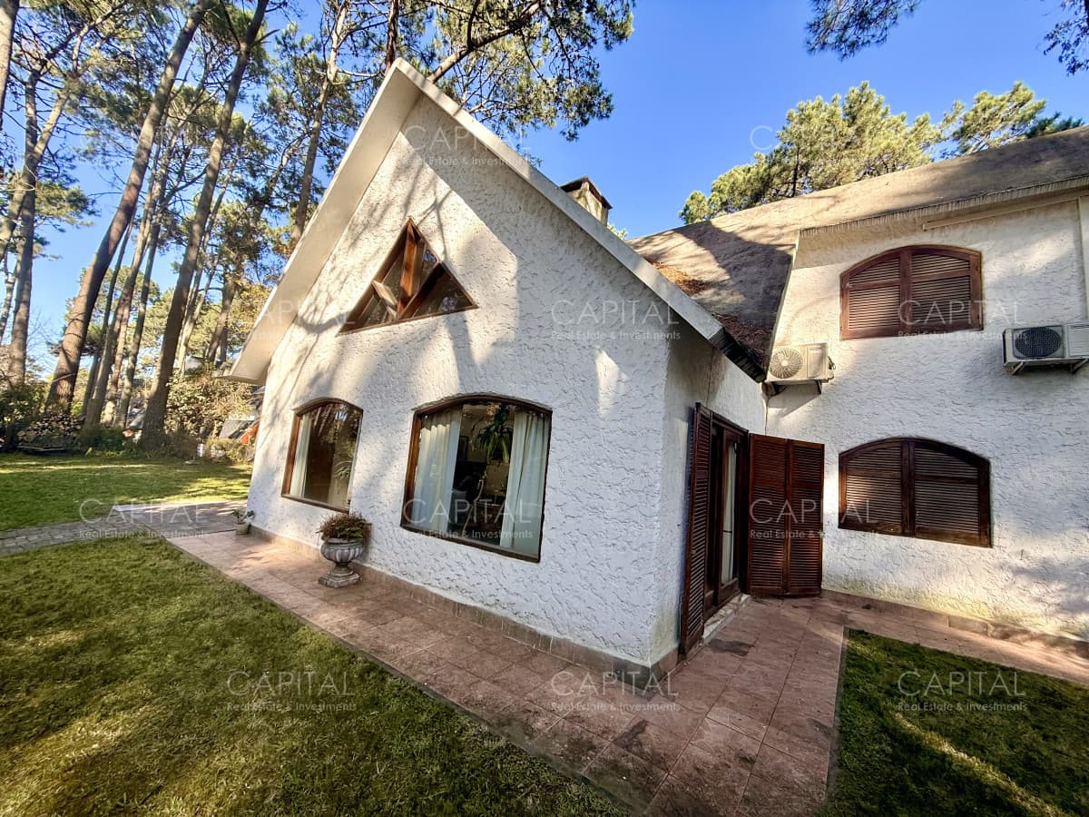 Casa a la venta en Pinares de 3 dormitorios