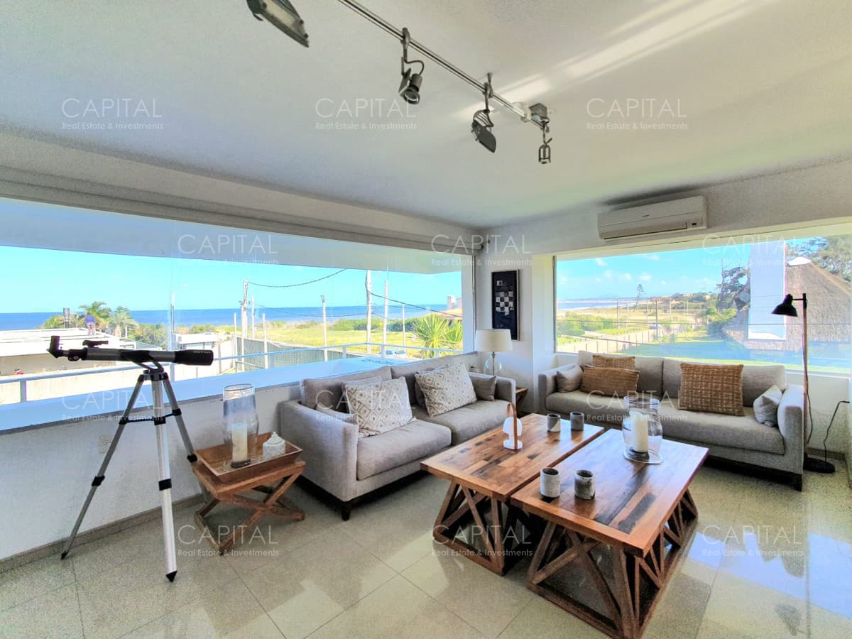 Venta excelente casa de siete dormitorios siete baños Playa Portezuelo Punta del Este