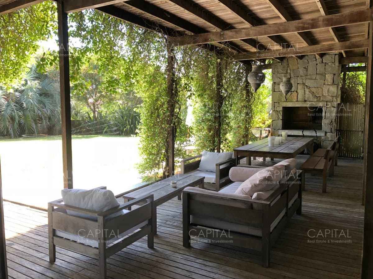 Excelente casa en Venta en Playa Bikini Manantiales
