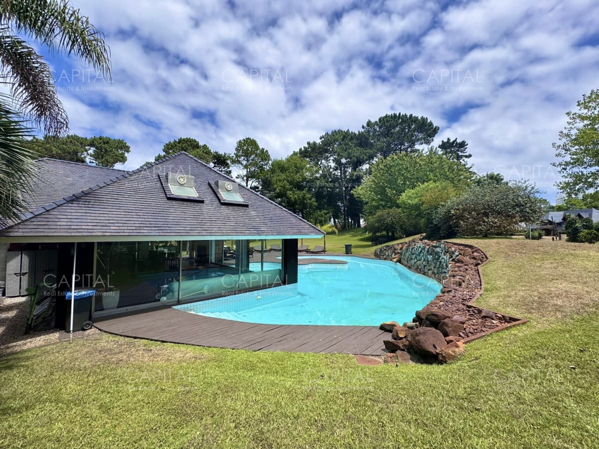 Casa En Venta en Punta del Este Lugano