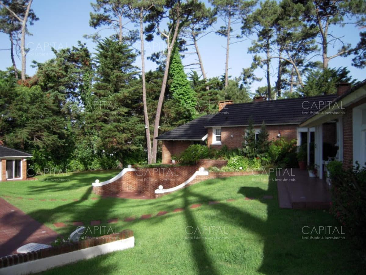 Casa en Venta Cuatro Dormitorios en Cantegril, Punta Del Este