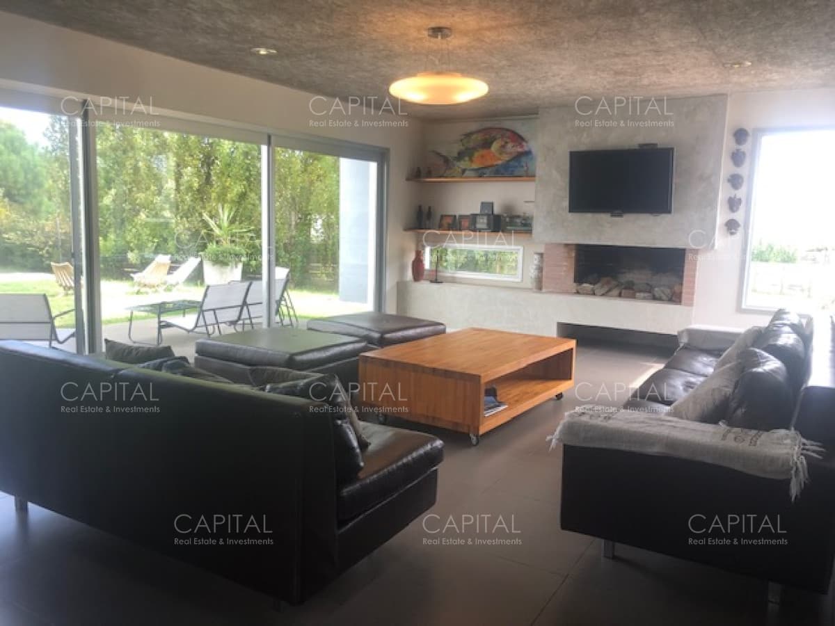 Casa en Barrio Privado Punta del Este en Venta Alquiler de Temporada