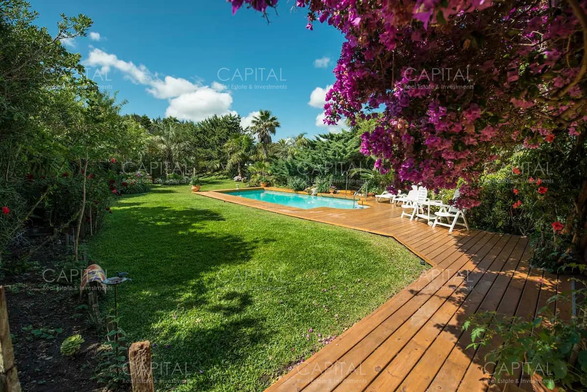 Casa frente al mar, primera linea en Punta Ballena en Venta