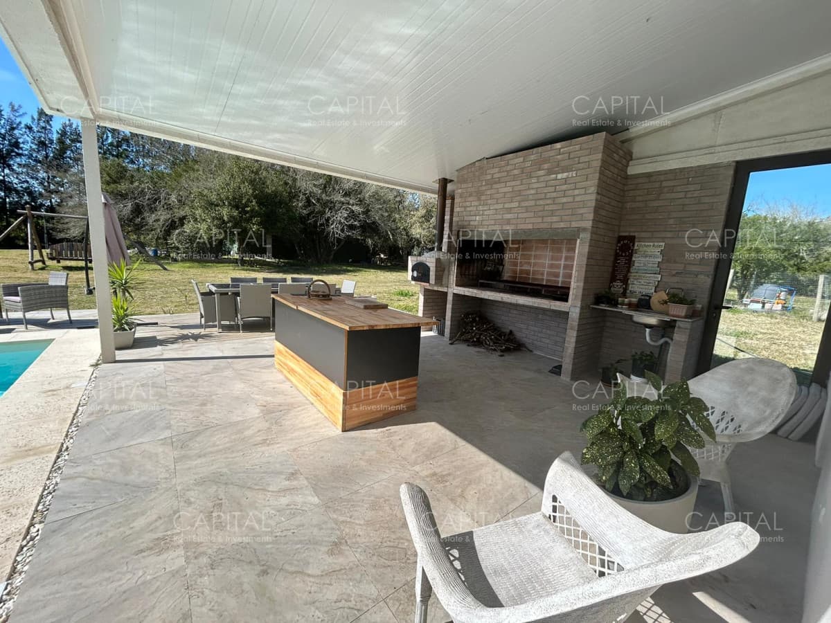 Chacra con casa moderna en venta, Ruta 39.
