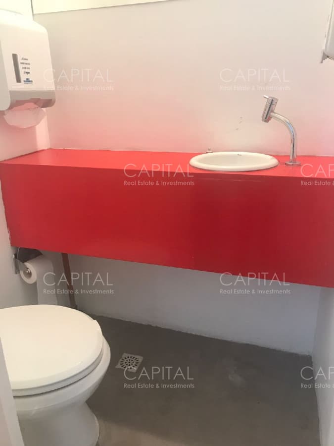 Local comercial en excelente ubicación - Península!