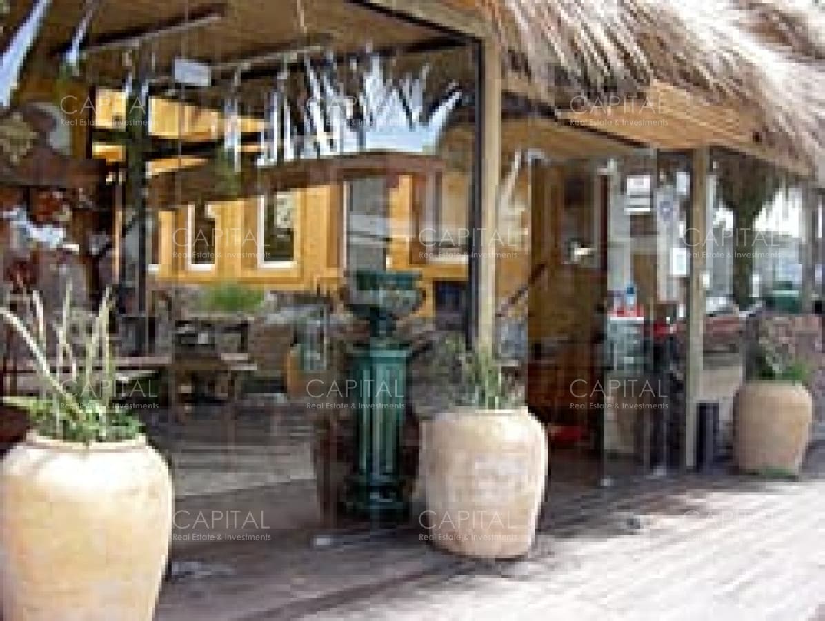 Local gastronómico en venta y alquiler anual, Península. Punta del Este