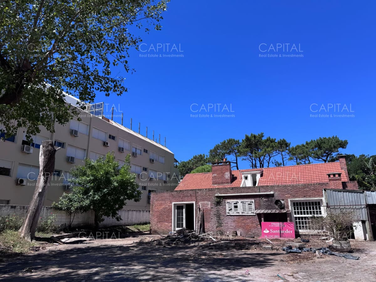 Local en Venta sobre Av. Italia
