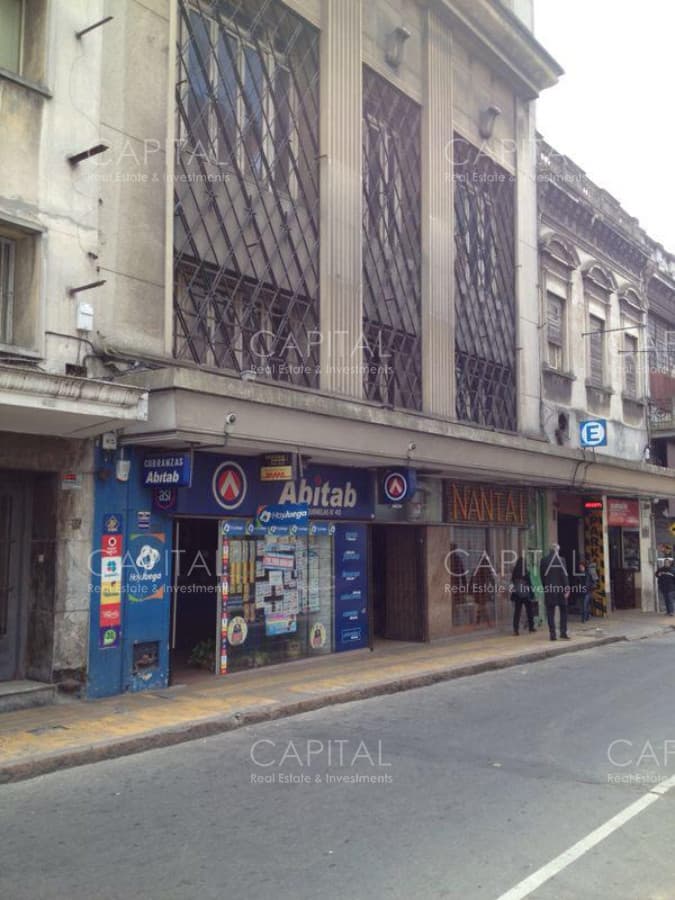 Imponente Edificio en pleno Ciudad Vieja
