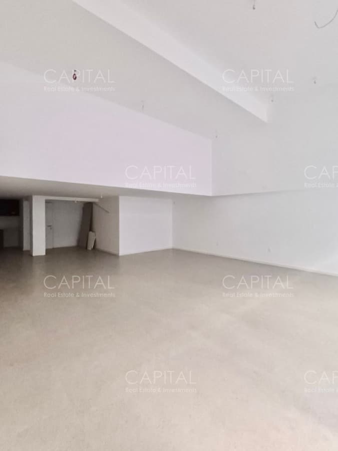 Local comercial en venta en zona Cordón a pasos de 18 de Julio.