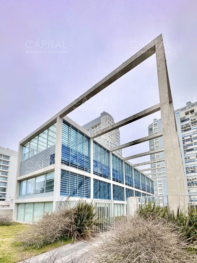 Local Comercial en Playa Mansa, Punta del Este.