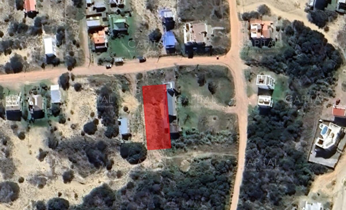 Terreno en venta a una cuadra del mar en Playa La Viuda, Punta del Diablo