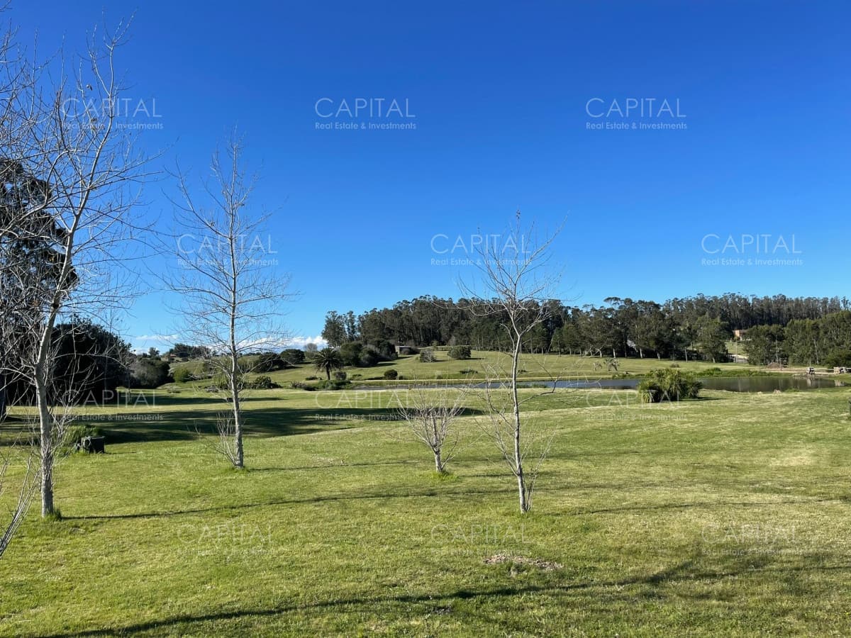 Venta de terreno en barrio privado, Manantiales