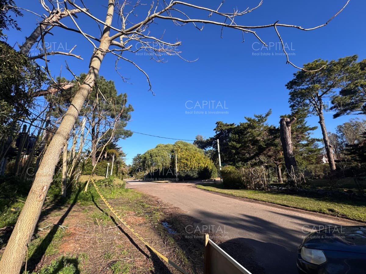 Terreno en Playa Brava Punta del Este