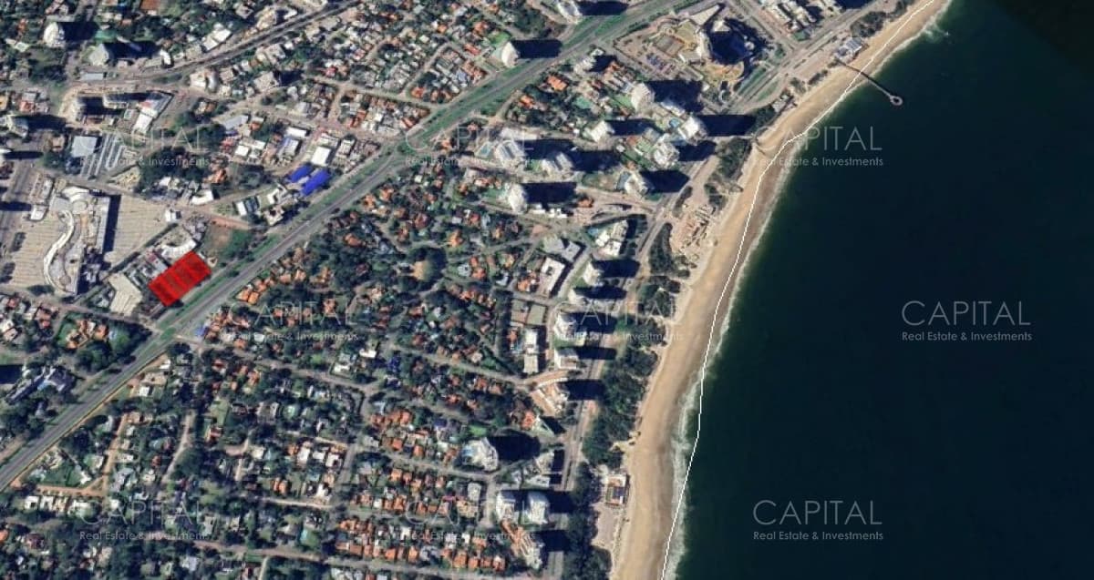 Terreno Grande Para Edificio Shopping Punta del Este.