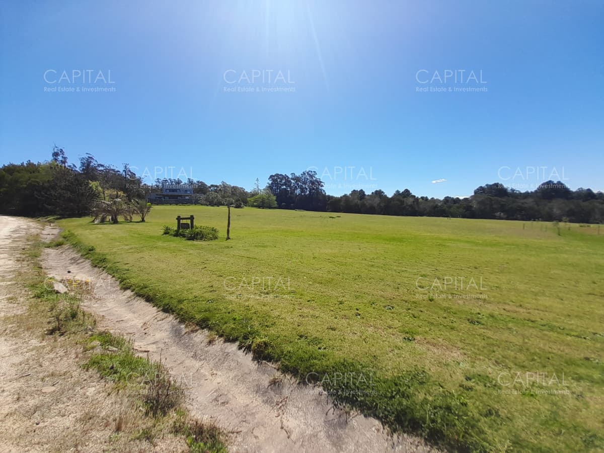 Venta de terreno en barrio privado, Manantiales