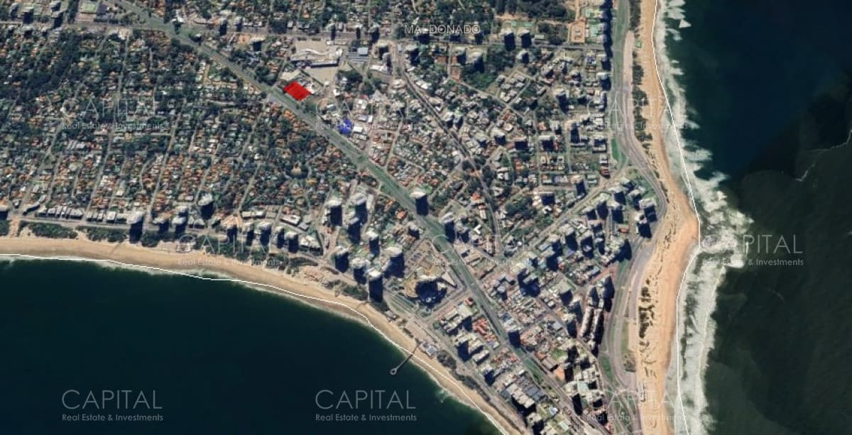 Terreno Grande Para Edificio Shopping Punta del Este.