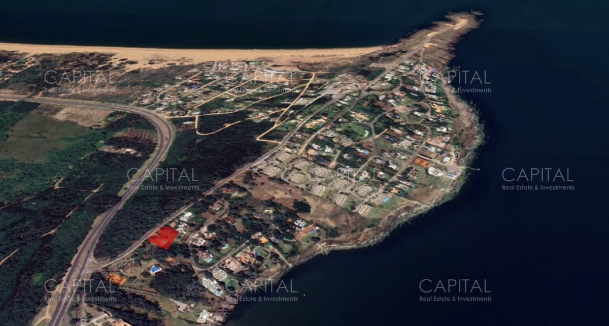 Terreno de 2082 m2 en venta en Lomo de La ballena, Punta Ballena