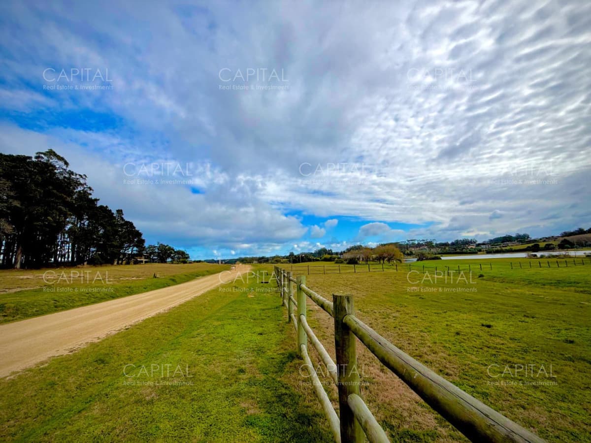 Terreno en venta en exclusivo barrio privado Laguna Estate en Manantiales
