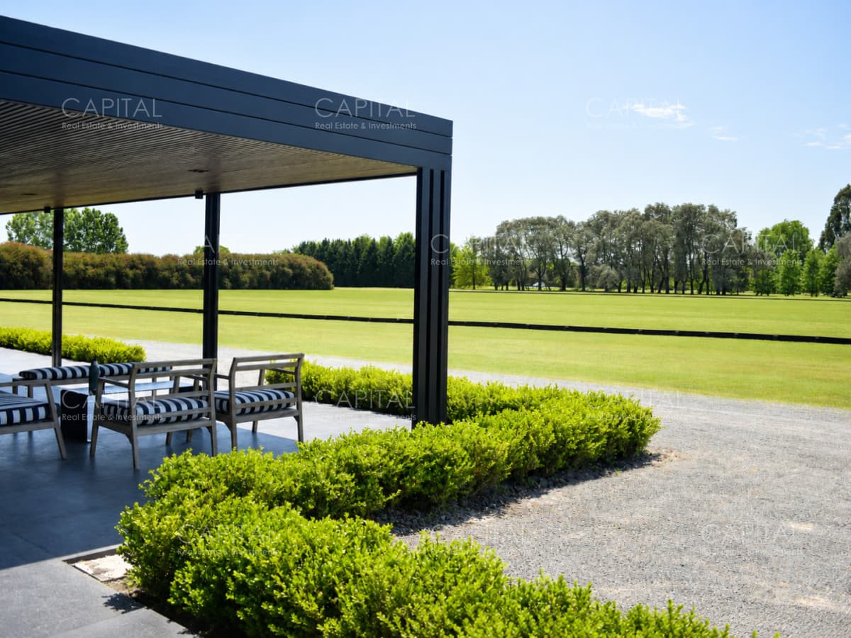 Lote Sobre Cancha de Polo La Dolfina Jose Ignacio