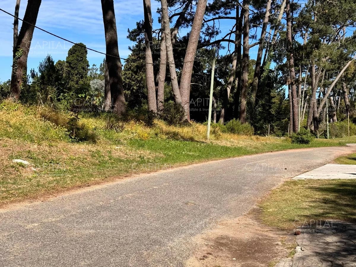 Lote de 4515m2 en Jardines de Córdoba, zona colegios en venta