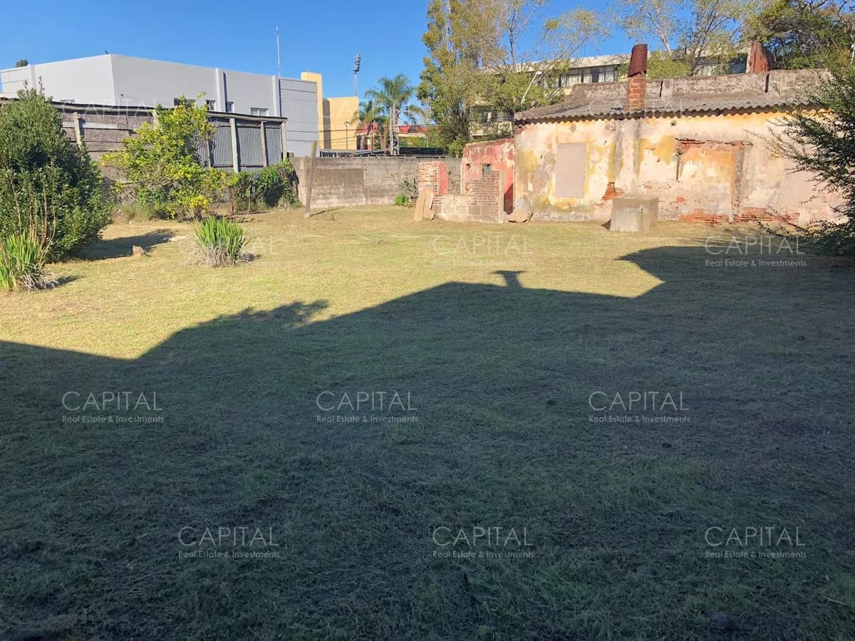 Lote apto para construir en altura en el Centro de Maldonado