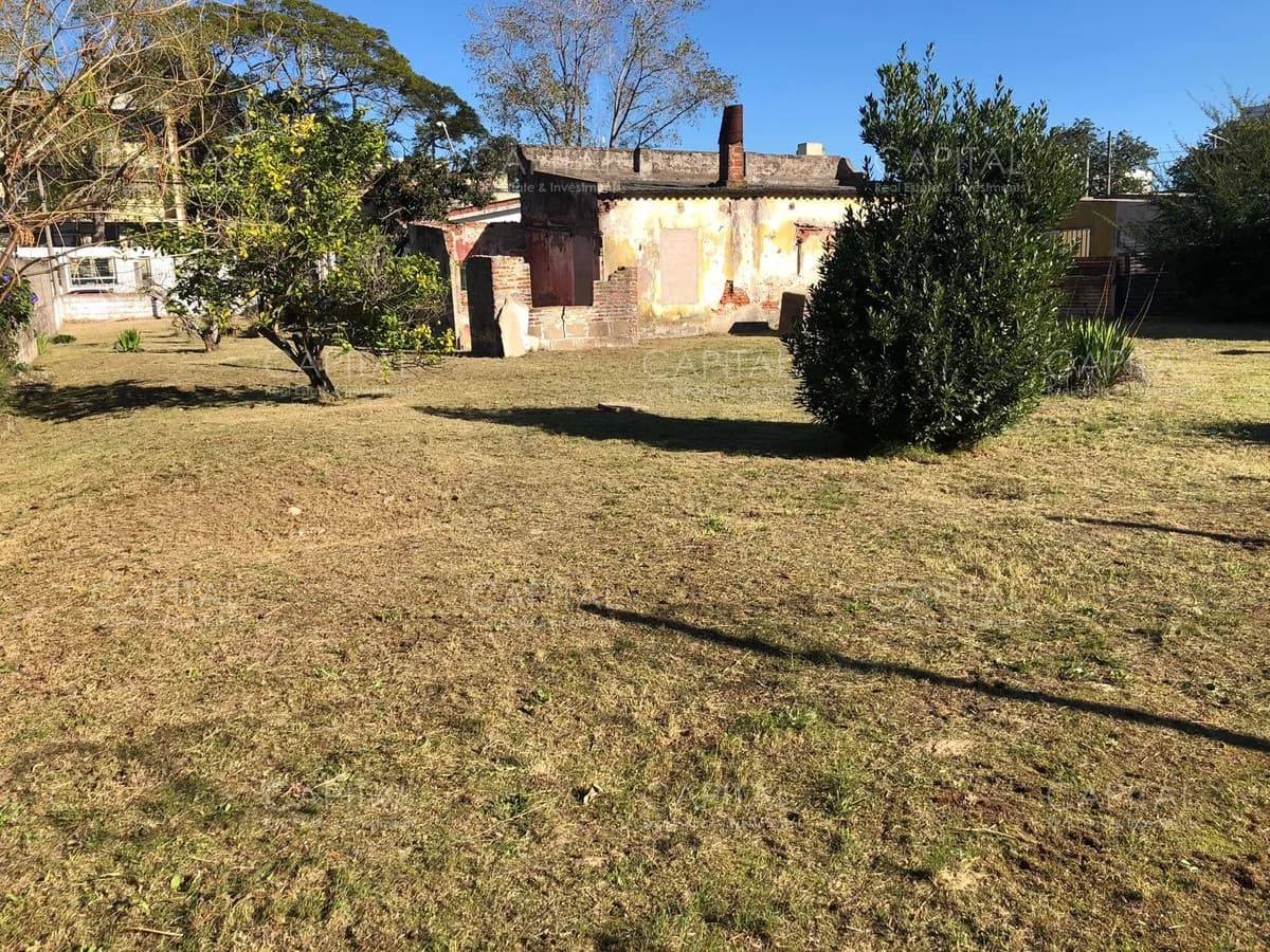 Lote apto para construir en altura en el Centro de Maldonado