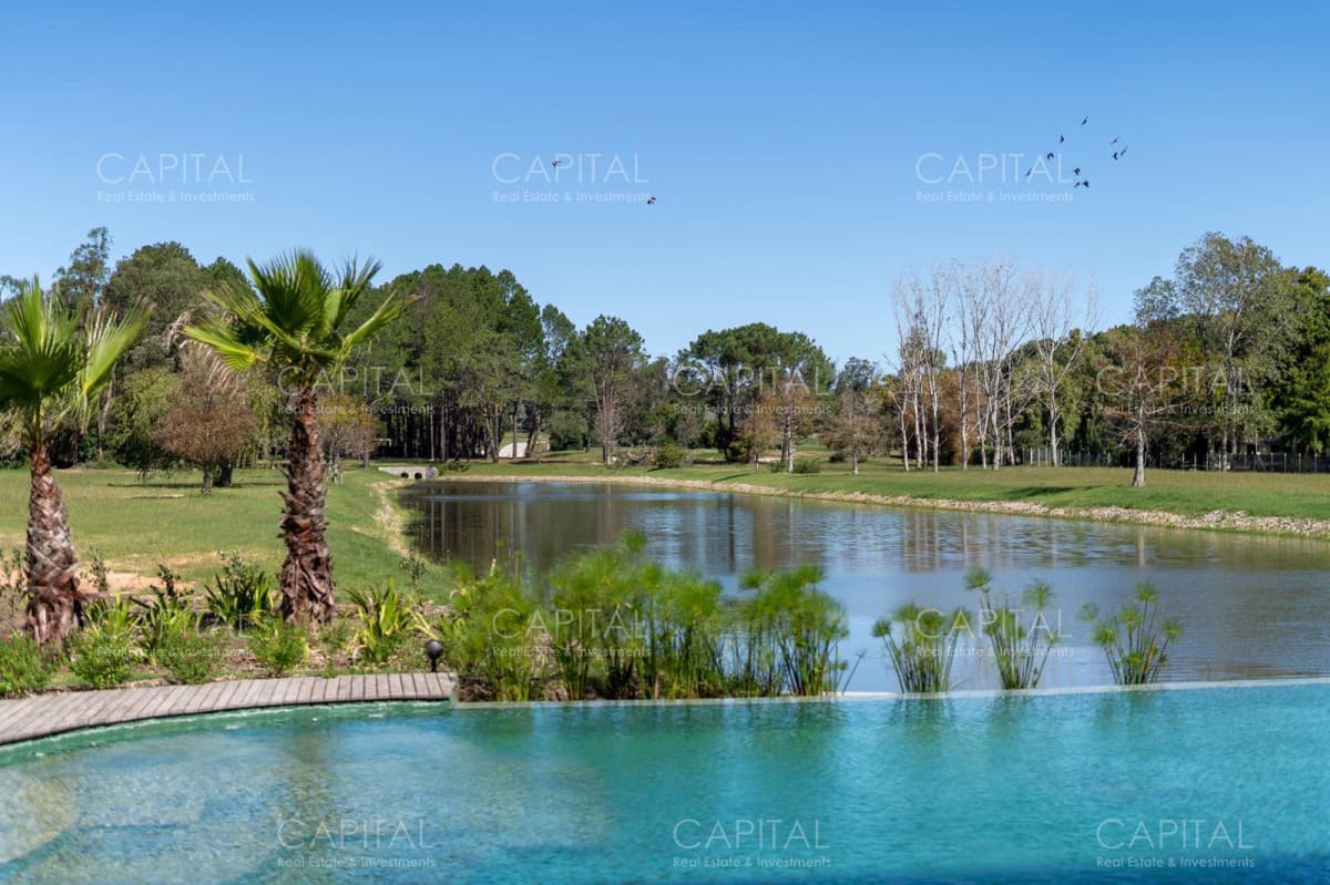 Excelente lote de 1.044 mts en barrio cerrado Aura en Cantegril