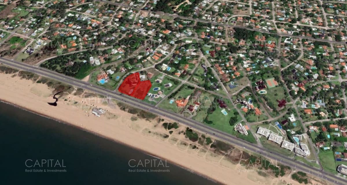 Lote de 7000m2 frente al mar en venta Punta Este.