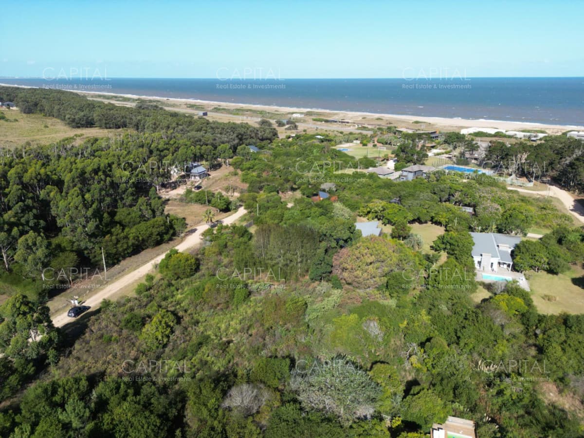 Terreno en venta en José Ignacio San Vicente