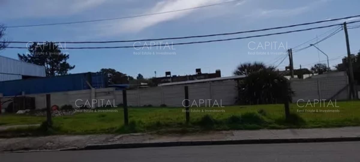 Lote apto para construir en altura en el Centro de Maldonado