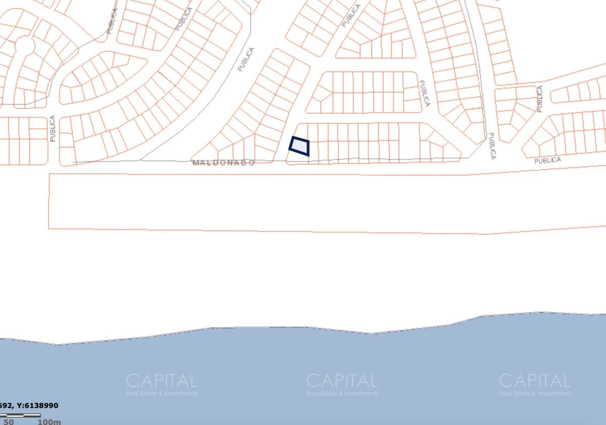 Terreno en Venta en Ocean Park a metros del mar
