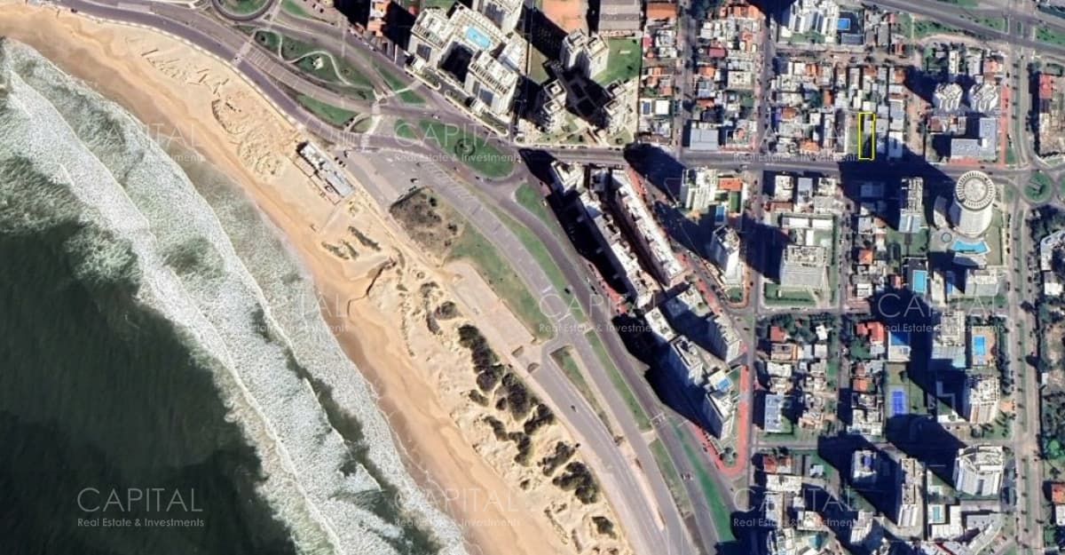 Lote en venta en Playa Mansa, Punta del Este apto para construccion en altura