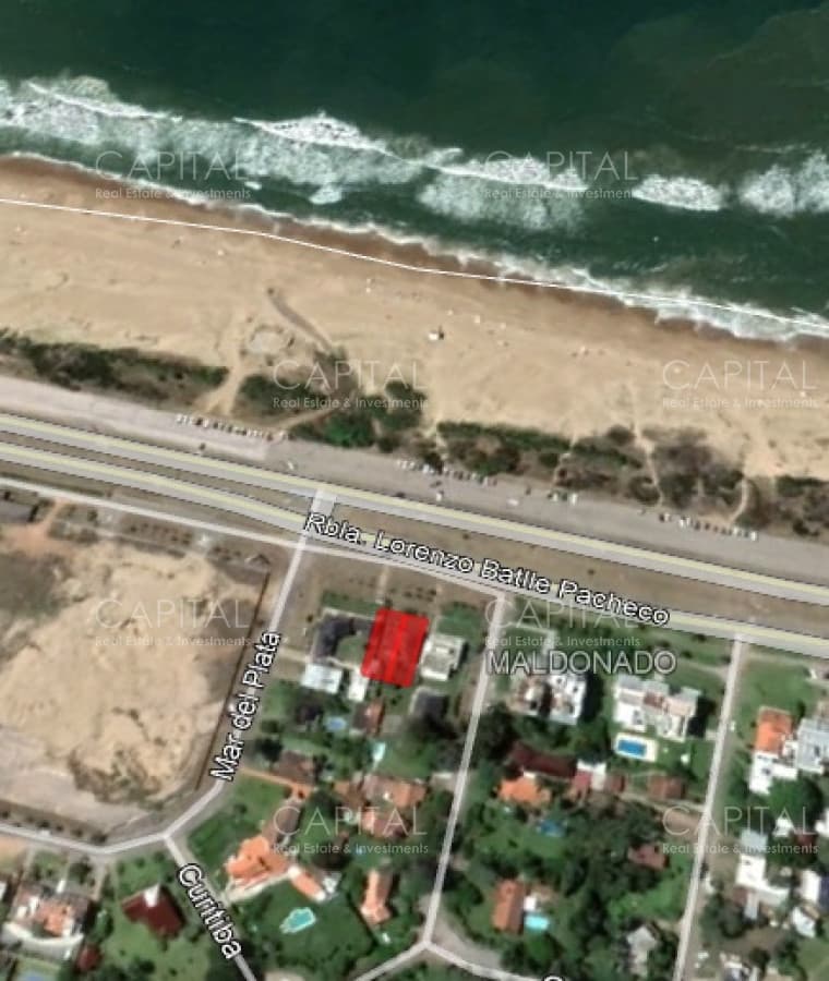 Excelente terreno en venta frente a Playa Brava