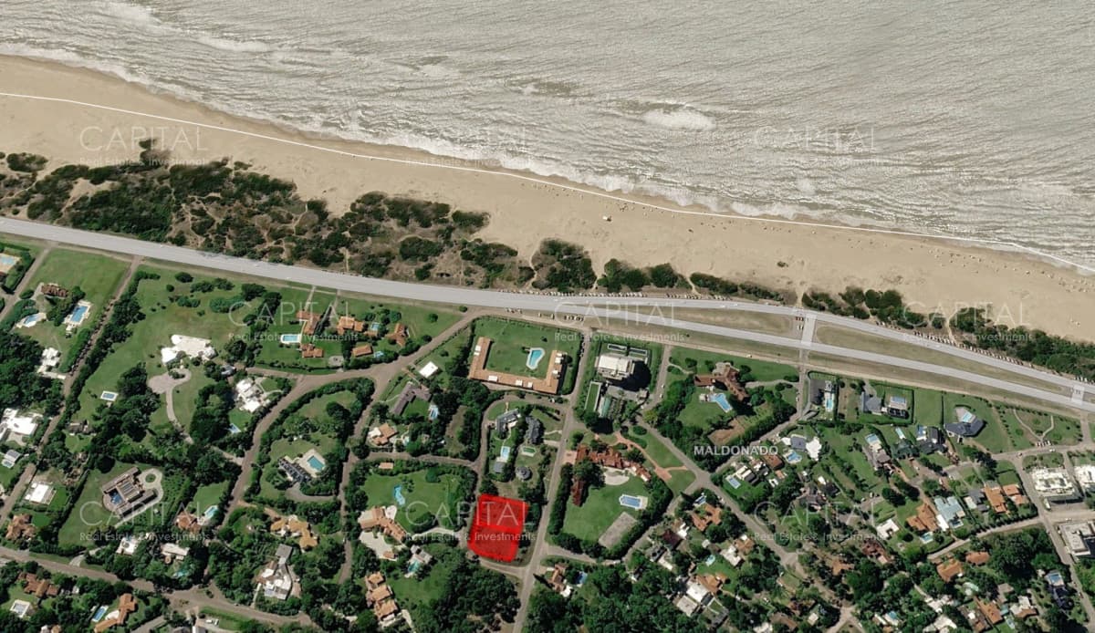 Lote de 2000 metros en Venta Playa Brava