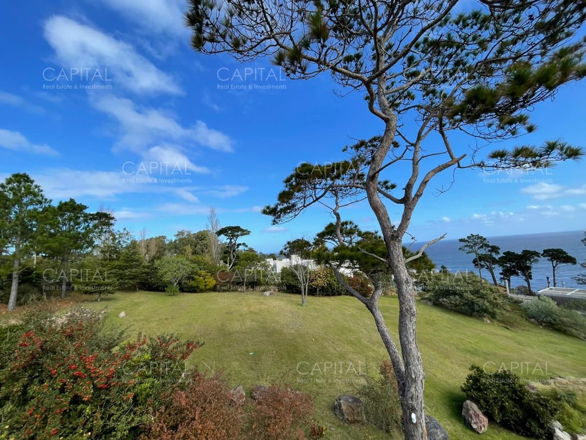 Terreno de 2082 m2 en venta en Lomo de La ballena, Punta Ballena