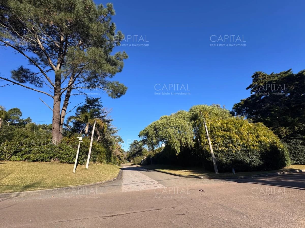 Terreno en venta en San Rafael Playa Brava Punta del Este