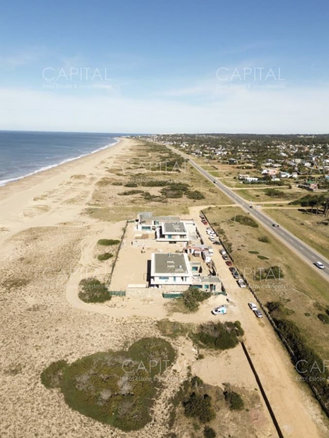 Terreno sobre la playa en San Vicente Jose Ignacio