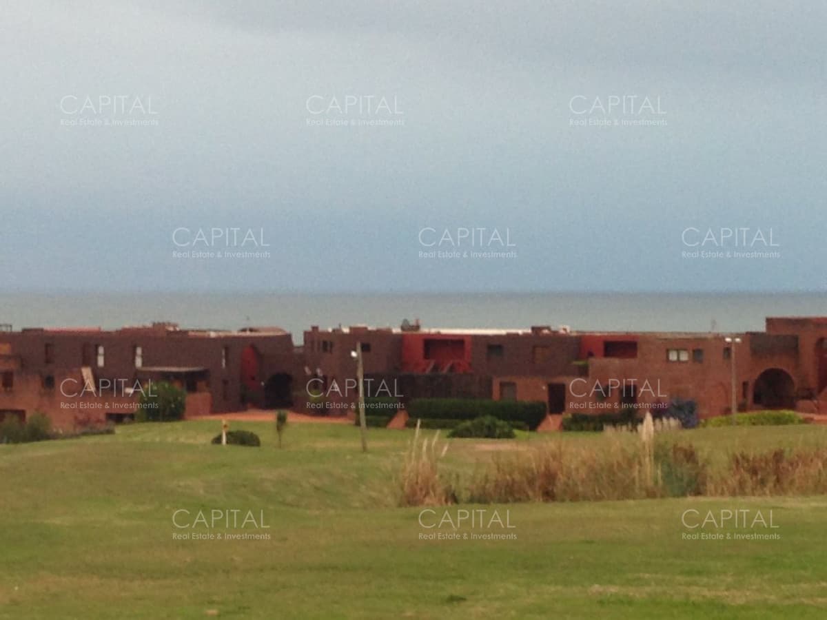 Terreno en Manantiales a 200 mts del mar apto para construir proyecto