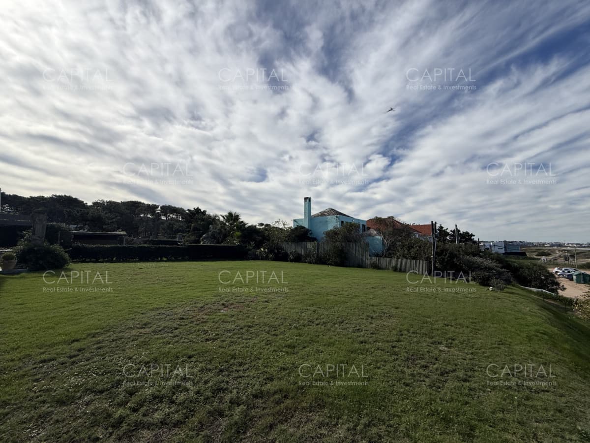 Excelente terreno en venta en Montoya a 1 cuadra del mar